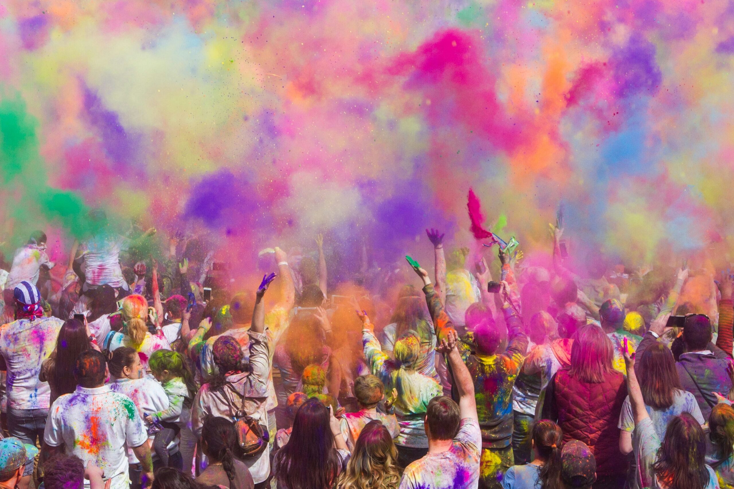 significance of colours in holi